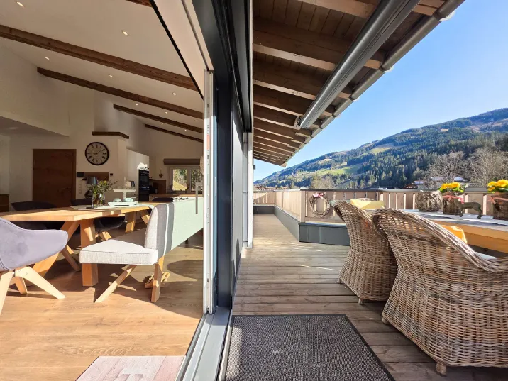 Mehrfamilienhaus in Naturlage