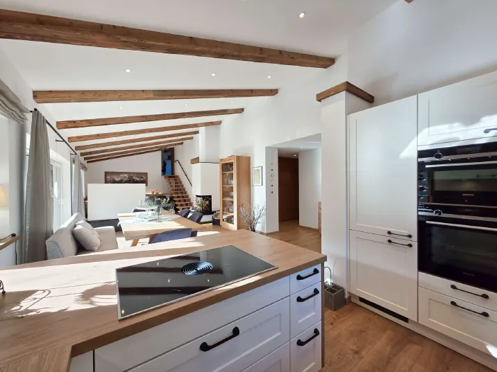 Mehrfamilienhaus in Naturlage