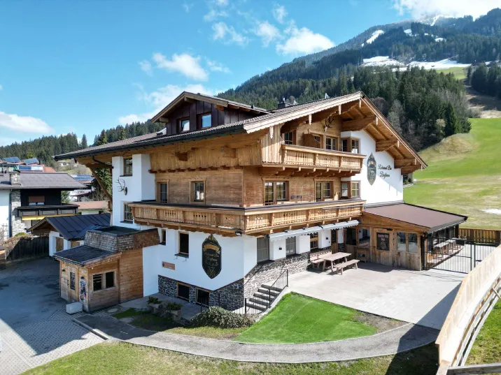 Appartement in sonniger Ski-In Ski-Out Lage