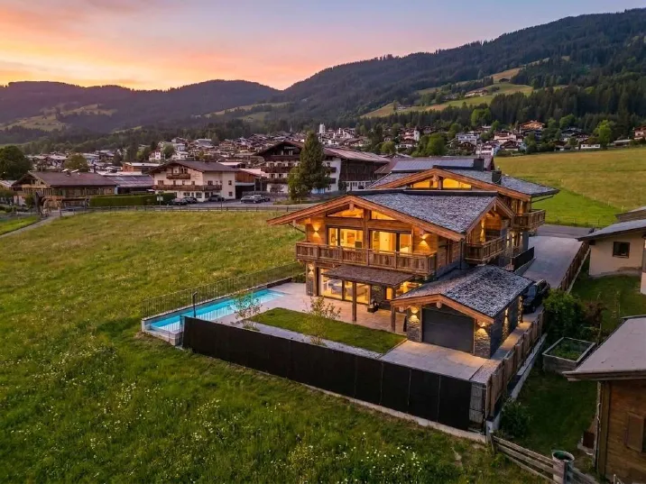 High-End Neubau-Chalet in traumhafter Sonnenlage