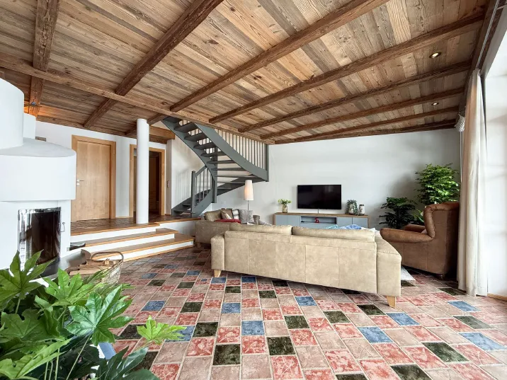 Großzügiges Doppelhaus mit Blick ins Grüne