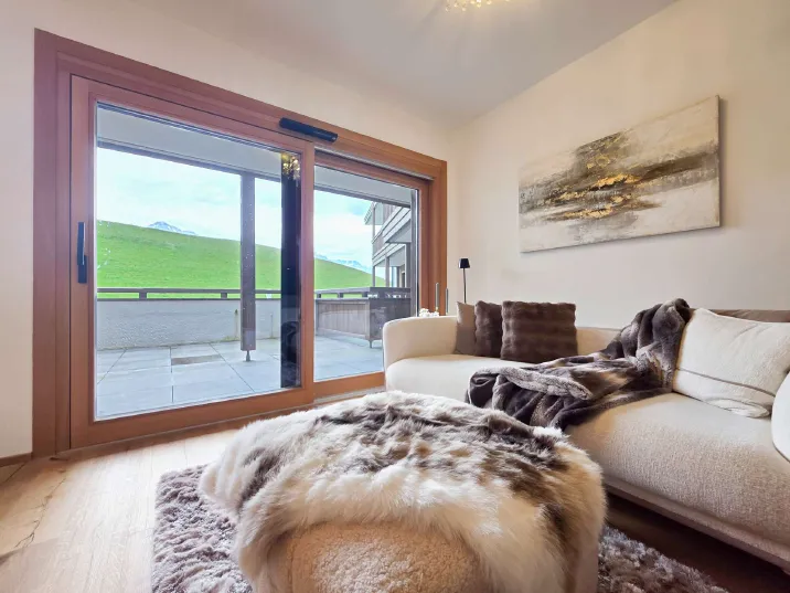 Vollmöblierte Designerwohnung mit XL-Terrasse