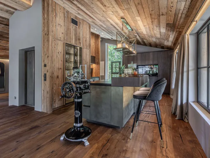 Erstbezugs - Luxus Chalet mit Indoorpool