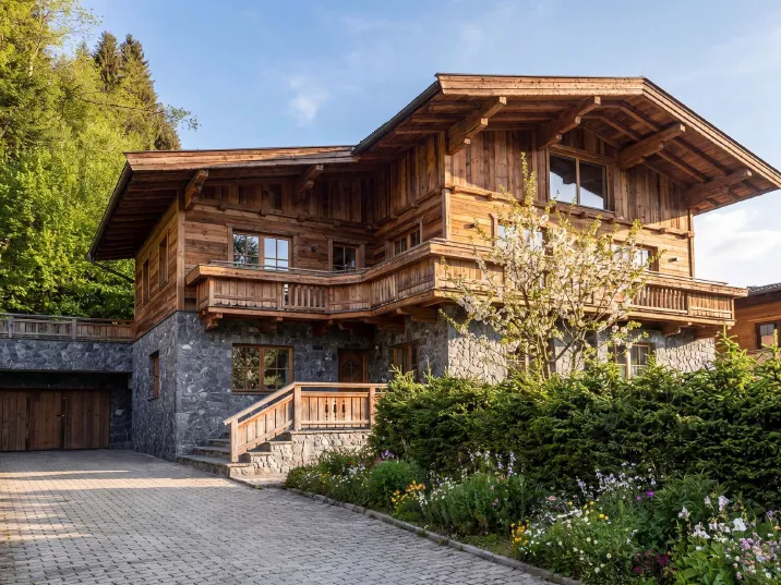 Touristisch Nutzbar - Ski-In/ Ski-Out - Mehrfamilienhaus