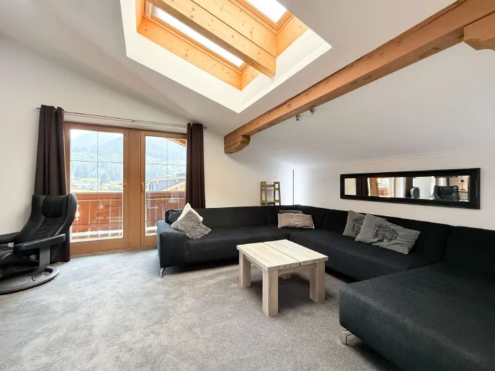 DG-Wohnung mit Sauna & Bergpanorama
